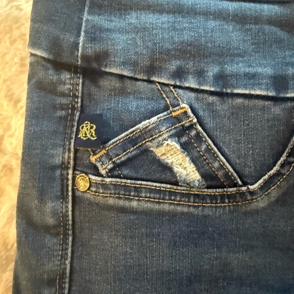 Rock & Republic Women's Denim Rx Fever Stretch Jean Legging - Picture 4 of 8